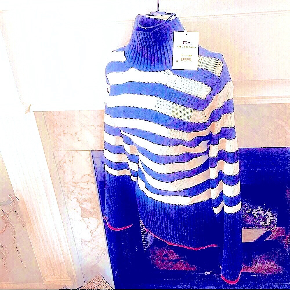 NWT Free Assembly Woman’s Sweater XS